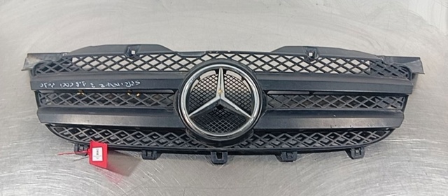 Atrapa chłodnicy A9068800385 MERCEDES