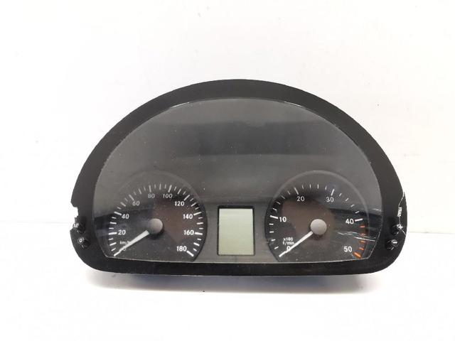 Deska rozdzielcza A9069004502 MERCEDES