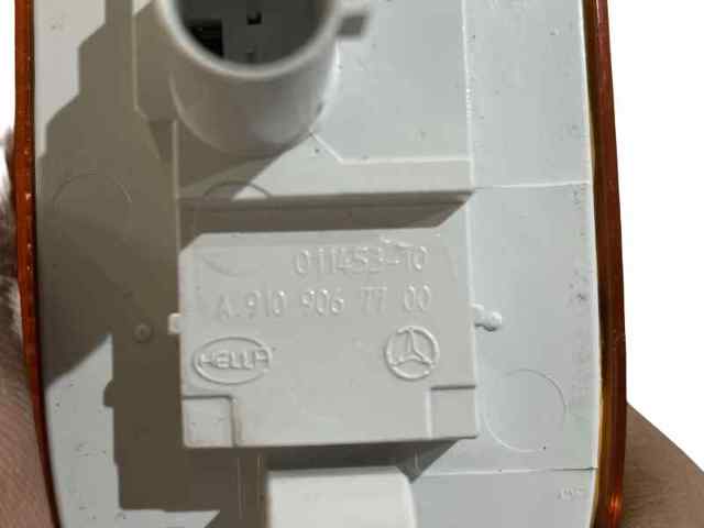 Lampa pozycyjna boczna (furgon) A9109067700 MERCEDES