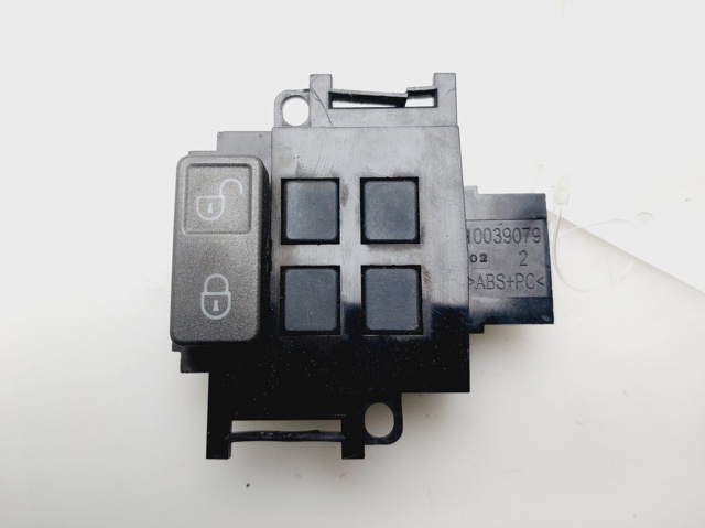 AH2214017AA Land Rover