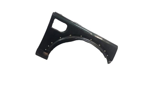 Błotnik przedni prawy AH2216015AA LAND ROVER