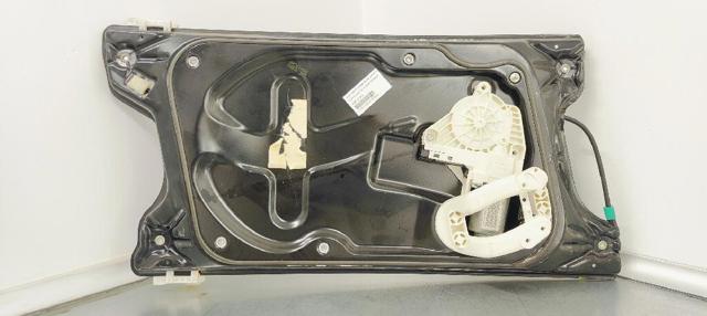 Mechanizm podnoszenia szyby drzwi przednich prawych AH2223200AB LAND ROVER