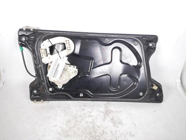 Mechanizm podnoszenia szyby drzwi przednich prawych AH2223200AB LAND ROVER