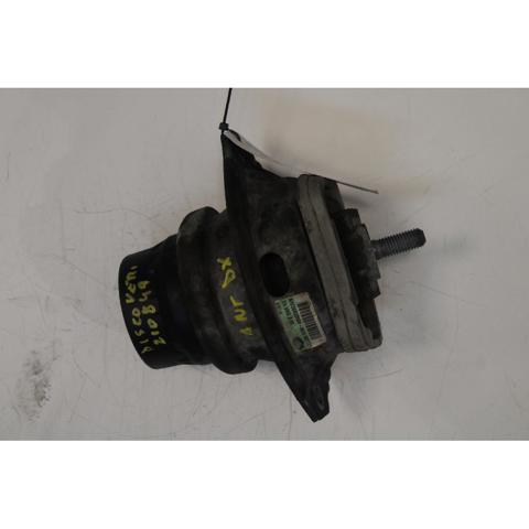 Poduszka (podpora) silnika przednia AH226A003BA LAND ROVER