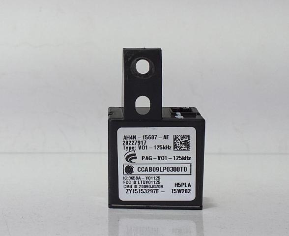 AH4N15607AE Land Rover