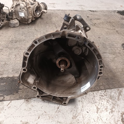 Mechaniczna skrzynia biegów w komplecie AJR BMW