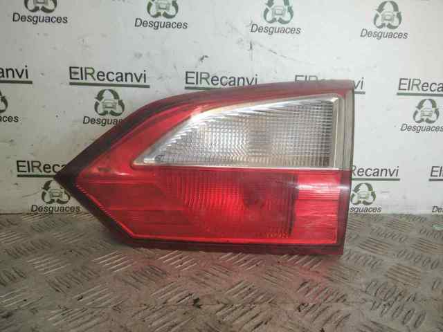 Lampa zespolona tylna prawa wewnętrzna AM5113A602AE FORD