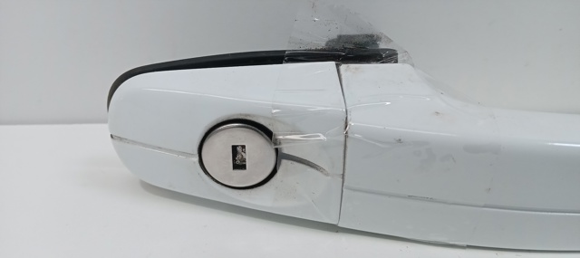 Klamka drzwi przednich zewnętrzna prawa AM51U22404CA FORD