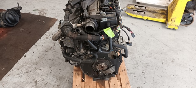 Silnik w komplecie AR32302 FIAT