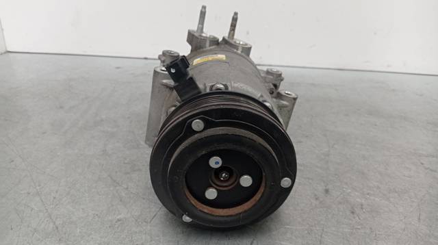 AV1119D629A2C Ford