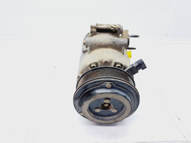 AV1119D629BB Ford
