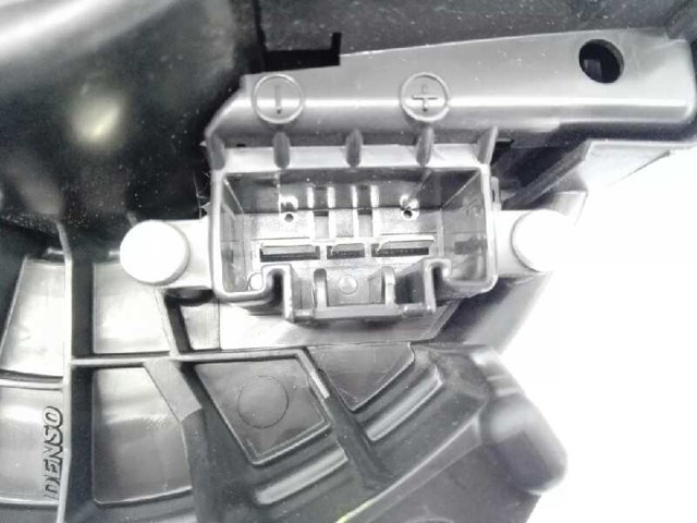 Silniczek wentylatora nagrzewnicy (ogrzewacza wnętrza) AV2727008103 TOYOTA