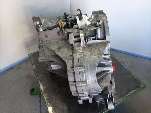 Mechaniczna skrzynia biegów w komplecie AV4R7002AB FORD