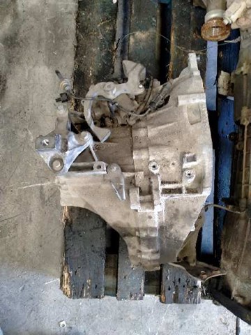 Mechaniczna skrzynia biegów w komplecie AV4R7002AC FORD