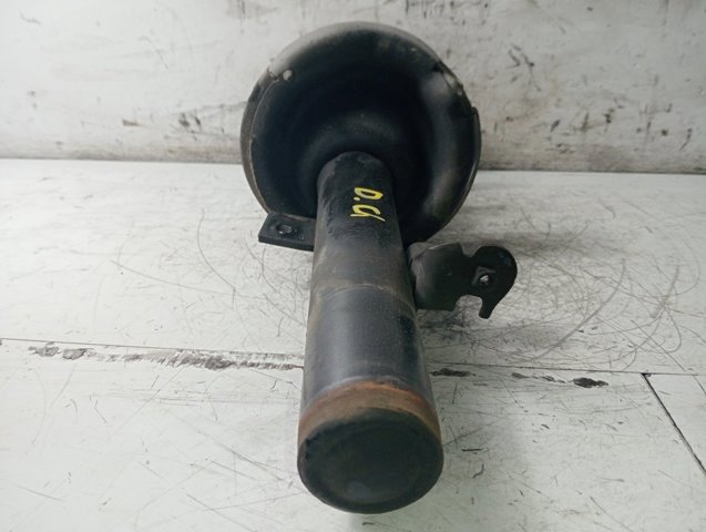 Amortyzator przedni Ford Focus 3 CB8