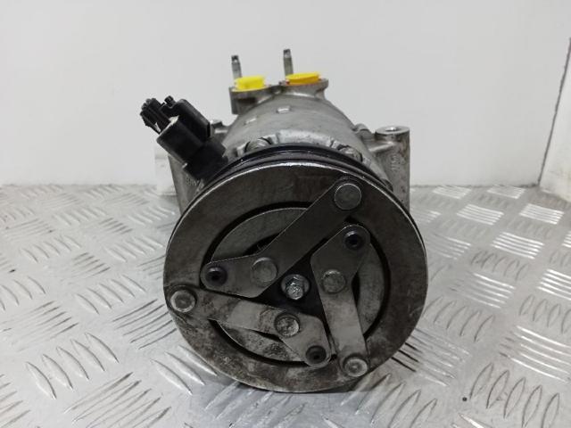 Sprężarka klimatyzacji AV6119D629CC FORD