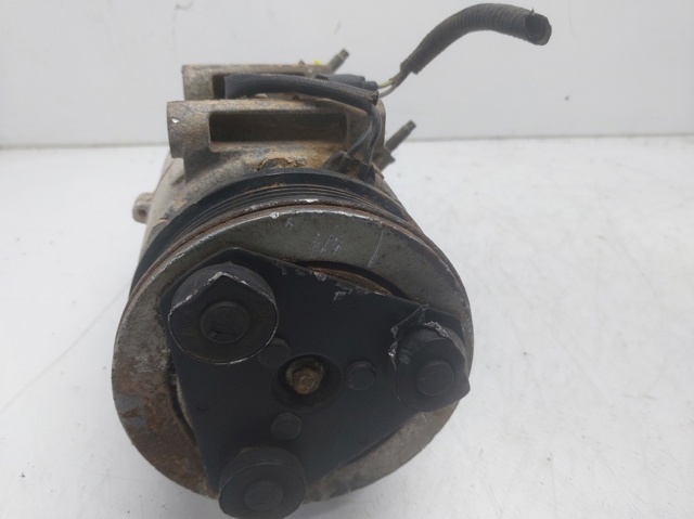 Sprężarka klimatyzacji AV6119D629DB LAND ROVER