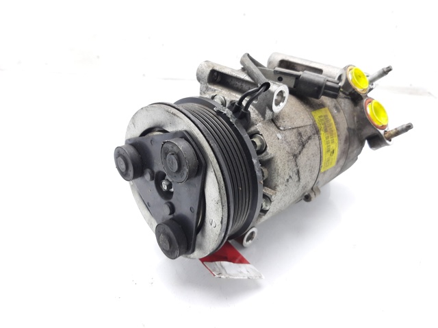 Sprężarka klimatyzacji AV6119D629DB LAND ROVER