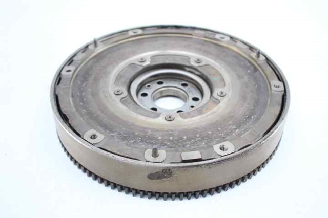 AV616477CE Ford