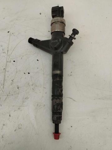 Wtryskiwacz paliwa AW400AW4 NISSAN