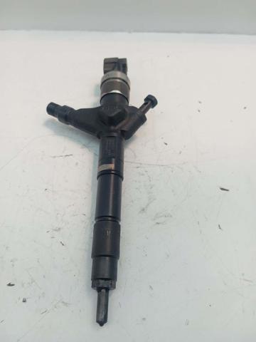 Wtryskiwacz paliwa AW400AW4 NISSAN