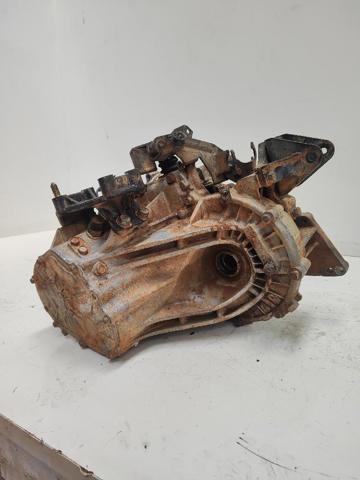 Mechaniczna skrzynia biegów w komplecie Hyundai Santa Fe 1 SM