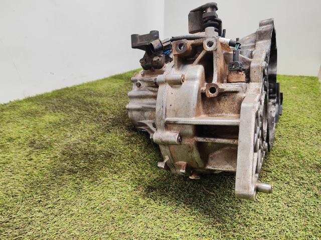 Mechaniczna skrzynia biegów w komplecie Hyundai Santa Fe 1 SM