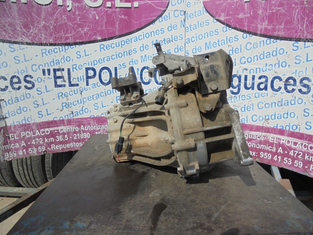 Mechaniczna skrzynia biegów w komplecie Hyundai Santa Fe 1 SM