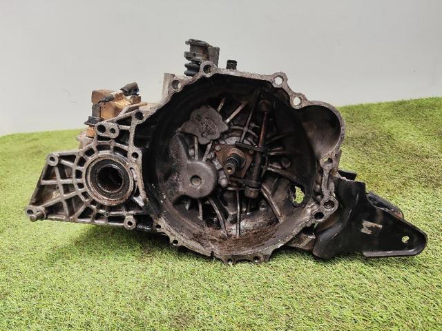 Mechaniczna skrzynia biegów w komplecie Hyundai Santa Fe 1 SM