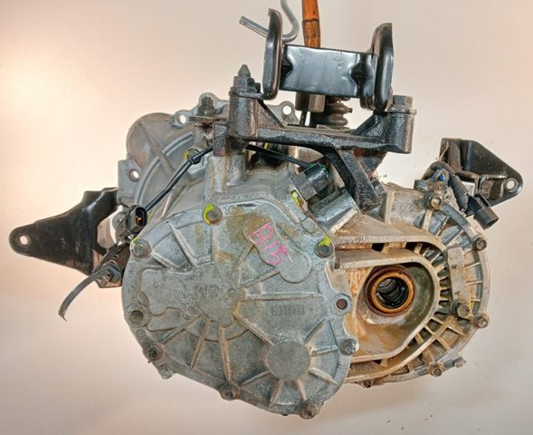 Mechaniczna skrzynia biegów w komplecie Hyundai Santa Fe 1 SM