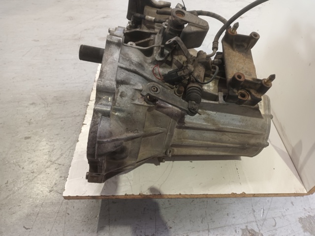 Mechaniczna skrzynia biegów w komplecie Hyundai Santa Fe 1 SM