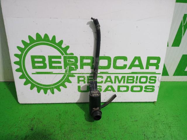 Pompka spryskiwacza szyby przedniej do Mazda 626 GC