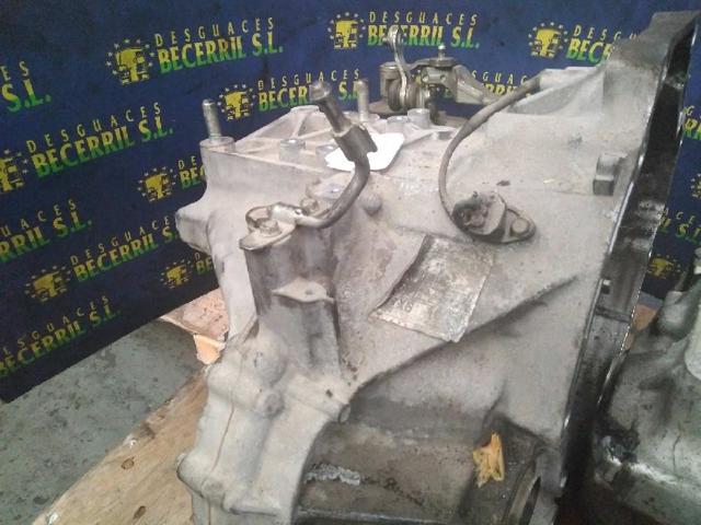 Mechaniczna skrzynia biegów w komplecie B2C2 MAZDA