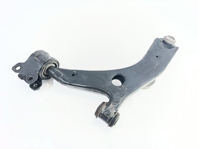 Wahacz zawieszenia przedniego dolny prawy B32H34300D MAZDA