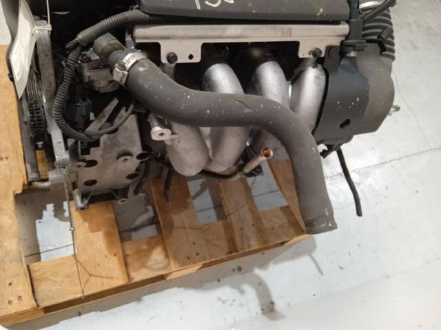 Silnik w komplecie B4184S VOLVO