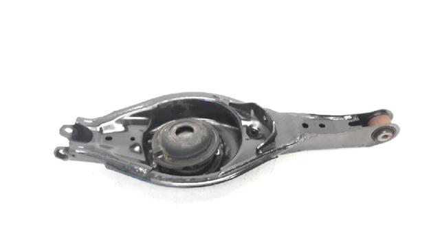 Wahacz zawieszenia tylnego dolny prawy B45A28300 MAZDA
