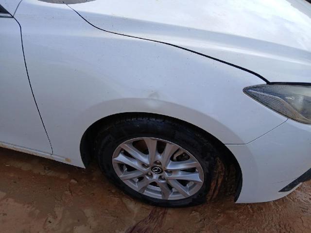 Błotnik przedni prawy B45A52111B MAZDA