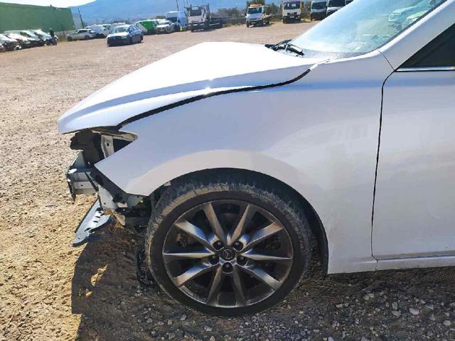 Błotnik przedni lewy B45A52211B MAZDA