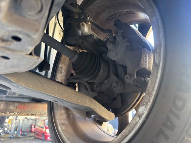 B4Y73399ZB Mazda