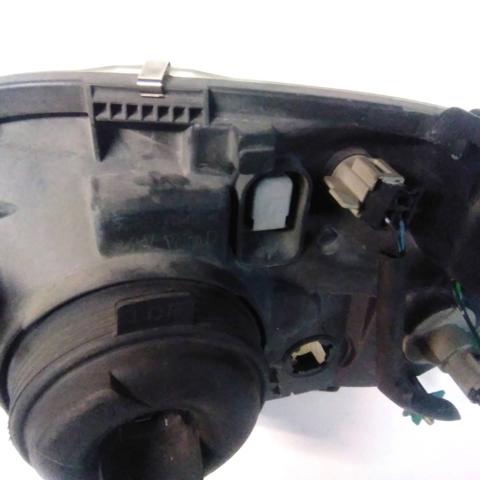 Reflektor prawy B60101F511 NISSAN
