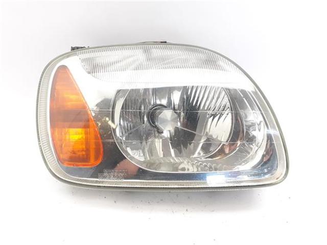Reflektor prawy B60101F511 NISSAN