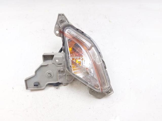 Lampa przeciwmgielna prawa B63B51680A MAZDA