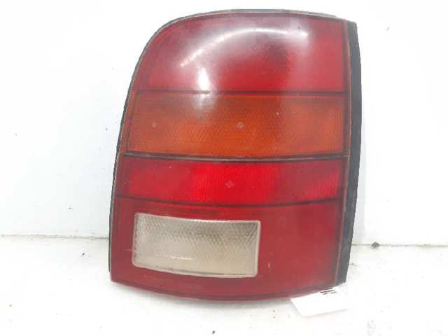 Lampa zespolona tylna prawa B65505F301 NISSAN