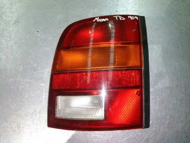 Lampa zespolona tylna prawa B65505F301 NISSAN