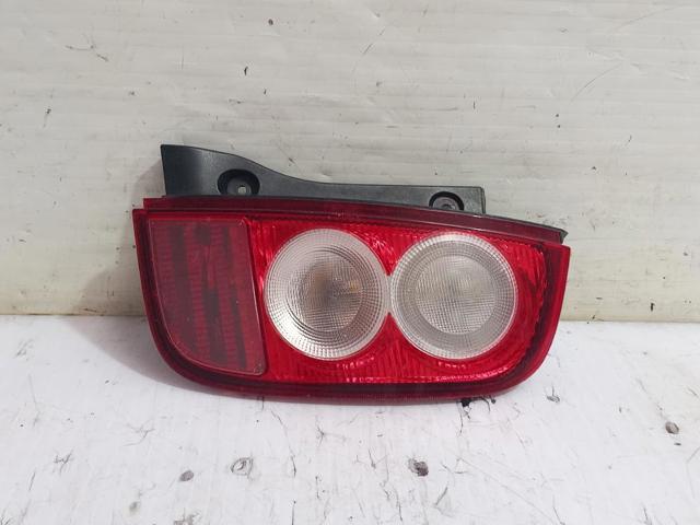 Lampa zespolona tylna prawa B6550AX720 NISSAN