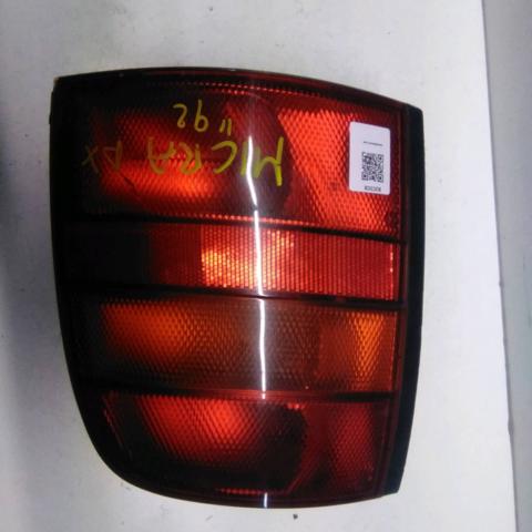 Lampa zespolona tylna lewa B65555F301 NISSAN