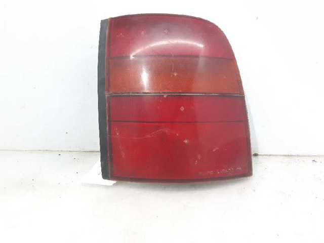 Lampa zespolona tylna lewa B65555F301 NISSAN