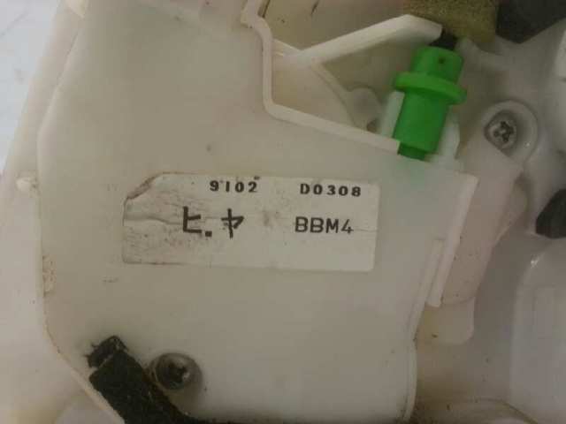 Zamek drzwi tylnych prawych BBM472310A MAZDA