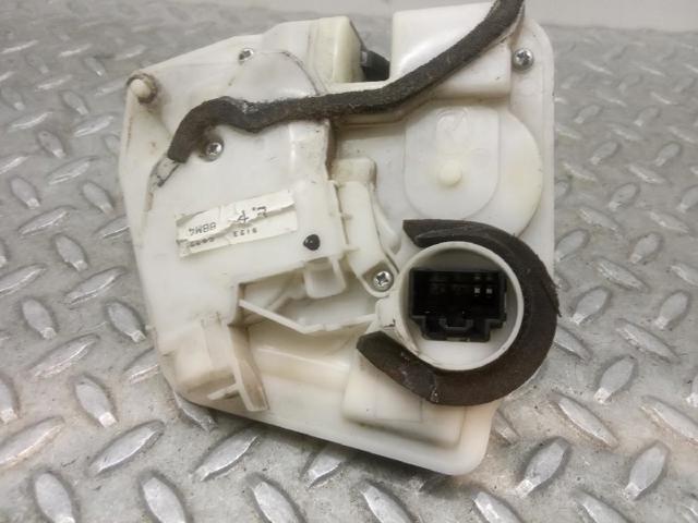 Zamek drzwi tylnych lewych Mazda 3 BL