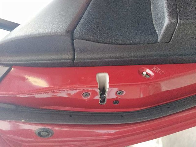 Zamek drzwi tylnych lewych Mazda 3 BL